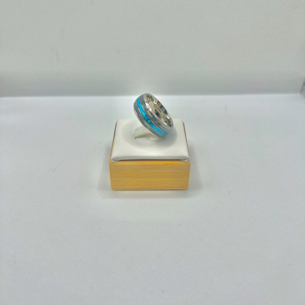 Pearl Shell Silver Ring - Size 7 - Picture 2 of 5